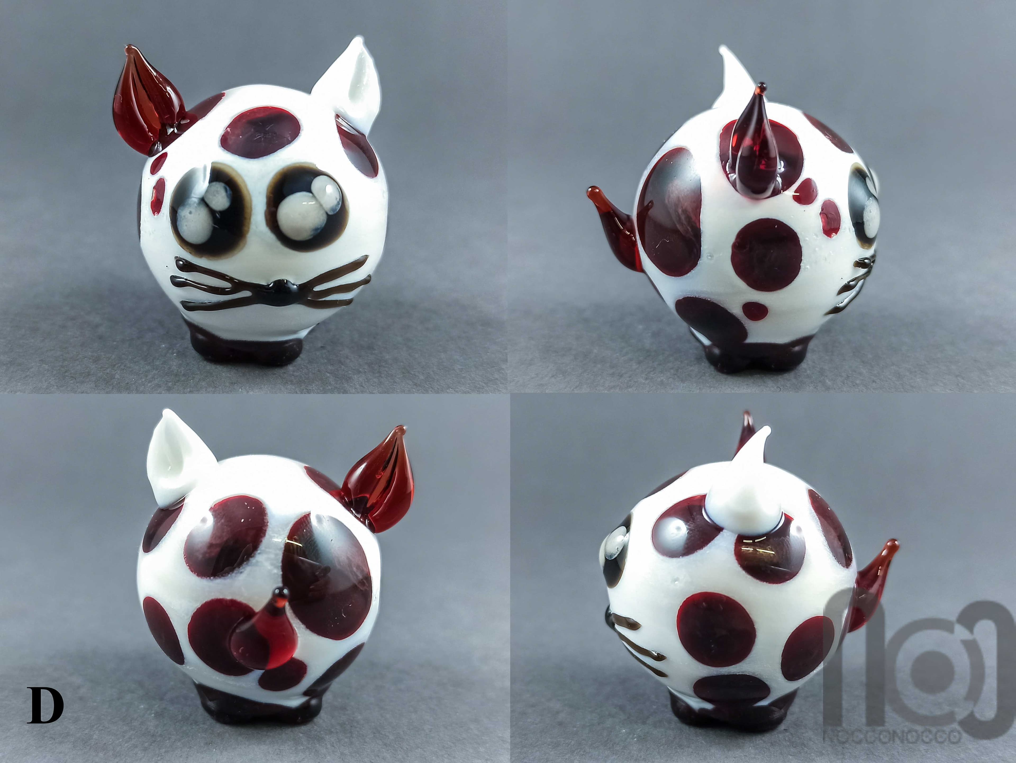 Chubby Glass Cat Miniature — handmade borosilicate glass by NoccoNocco, detail view 2 of 4, made in Greece